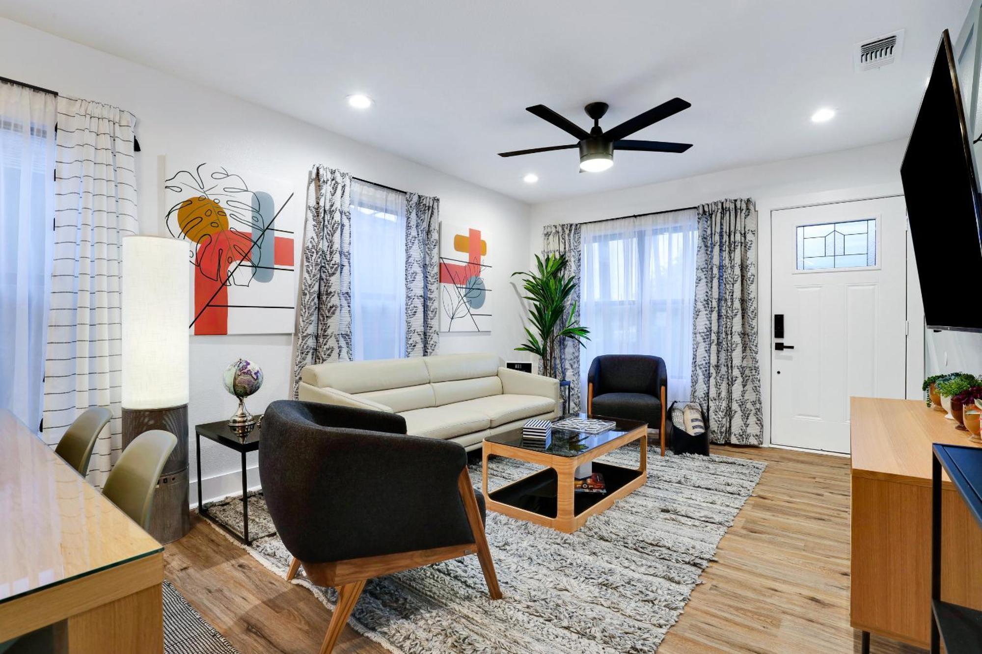 Artsy - A Birdy Vacation Rental San Antonio Bagian luar foto