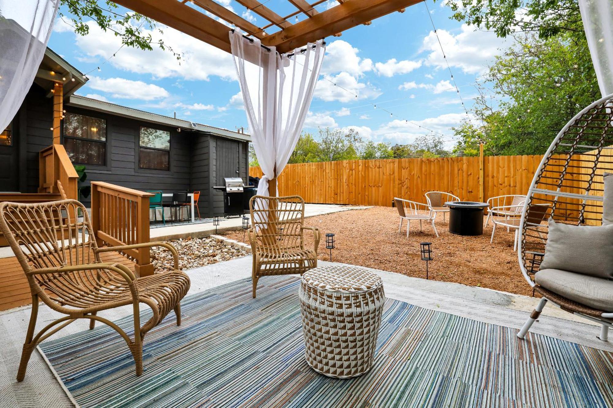 Artsy - A Birdy Vacation Rental San Antonio Bagian luar foto
