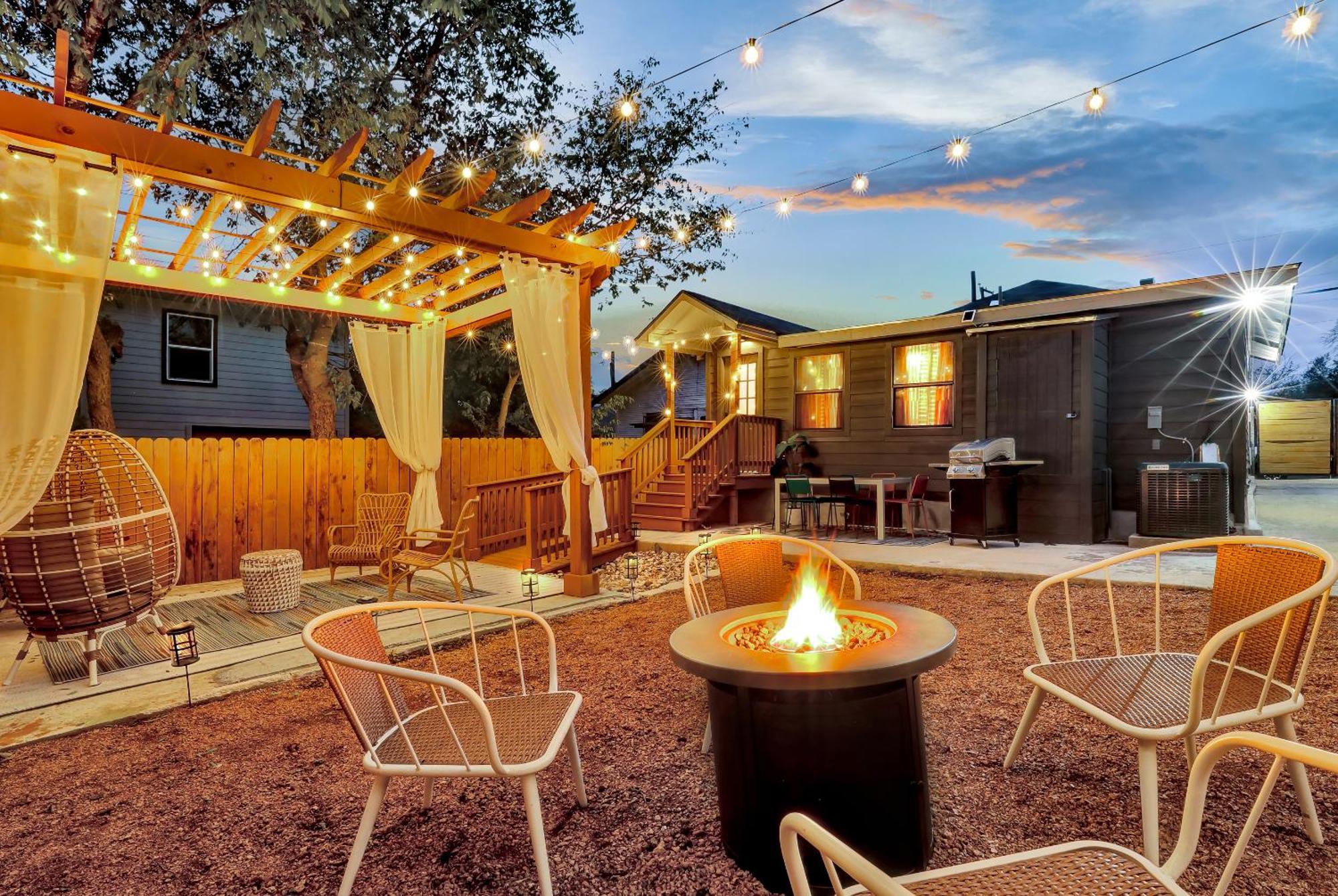 Artsy - A Birdy Vacation Rental San Antonio Bagian luar foto